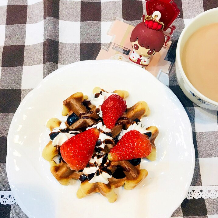 HMで簡単お菓子!コーヒーのお供に苺チョコワッフル